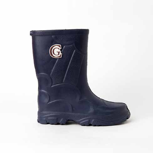 Bota de hule azul oscuro con el escudo del colegio